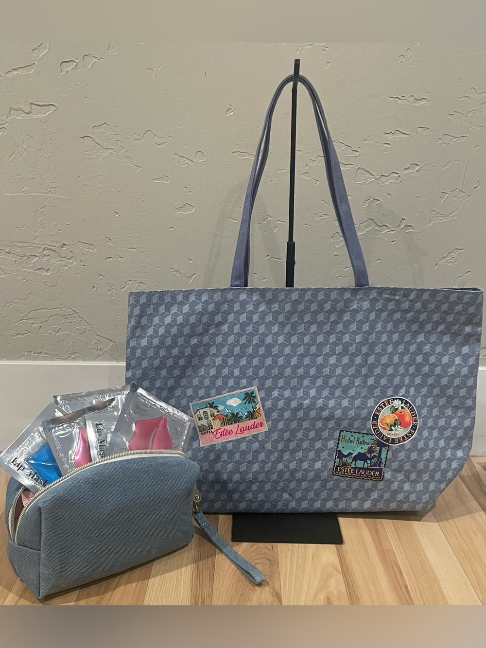 Estee Lauder lite denim Patterned Tote Bag w/ denim pouch & 5 beauty products!!